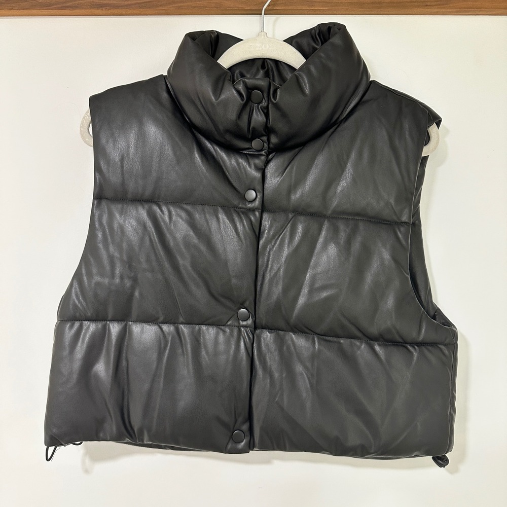 Love Tree Faux Leather Puffer Vest Women Large Black Cropped Quilted Snap Button